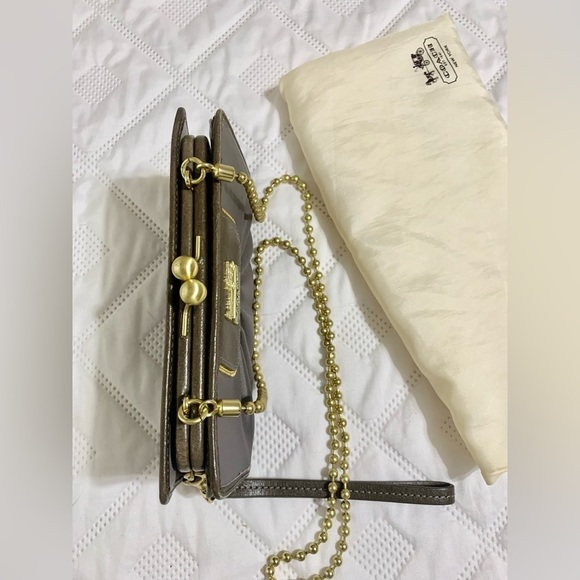 Coach wallet clutch bag. - Picture 15 of 15
